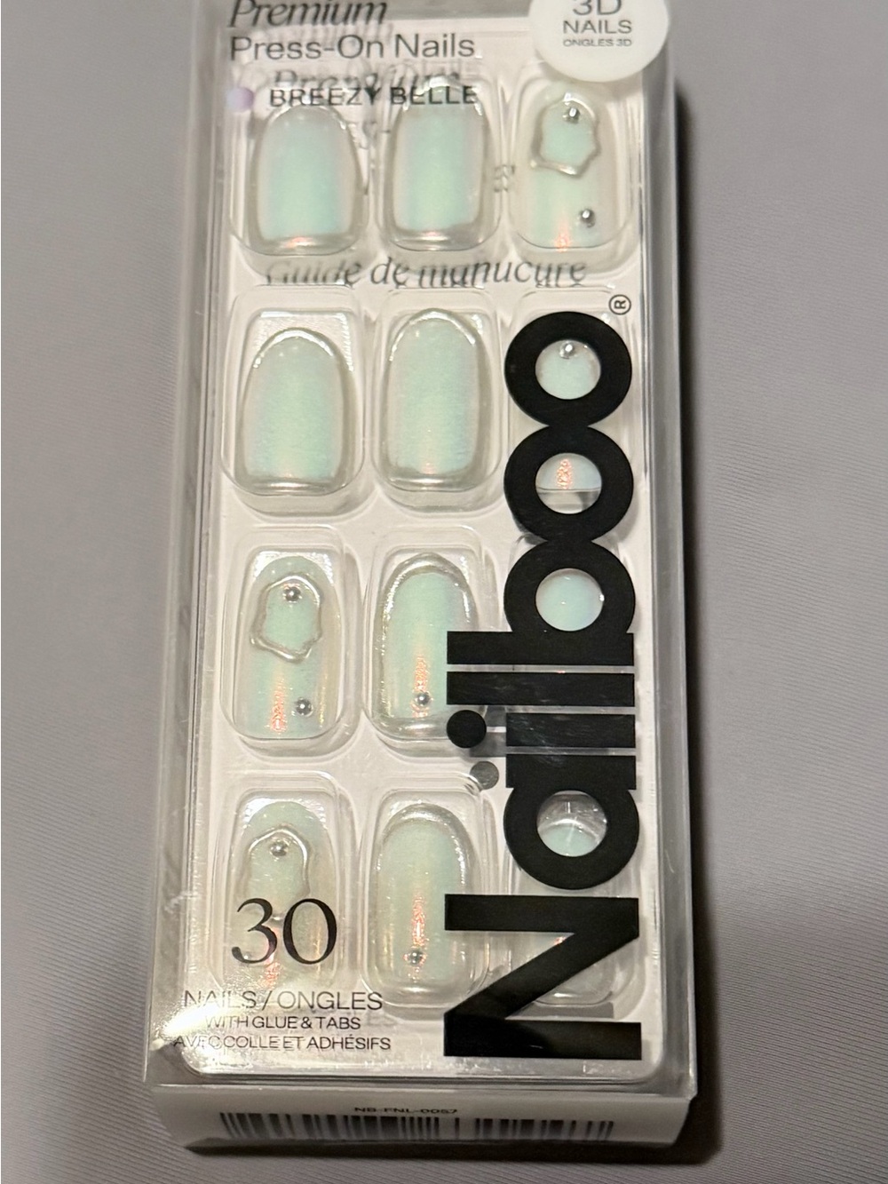 Nailboo Premium Press-On Nails Breezy Belle - Iridescent White Set